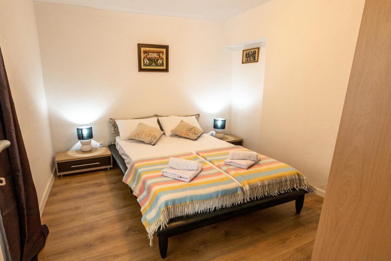 Self Check-In Apartment With Jacuzzi Mostar Kültér fotó