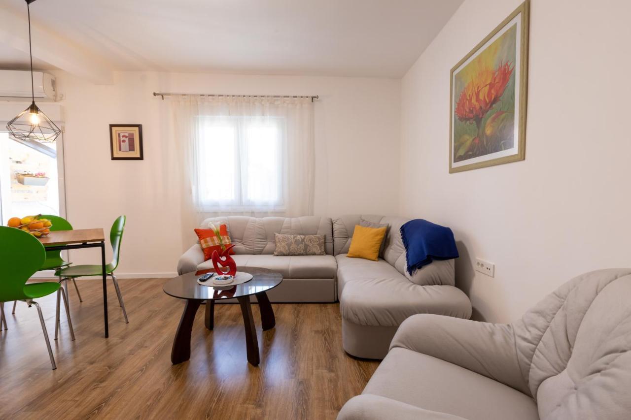 Self Check-In Apartment With Jacuzzi Mostar Kültér fotó