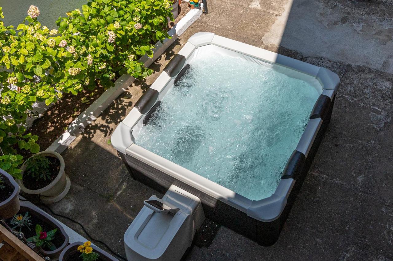 Self Check-In Apartment With Jacuzzi Mostar Kültér fotó