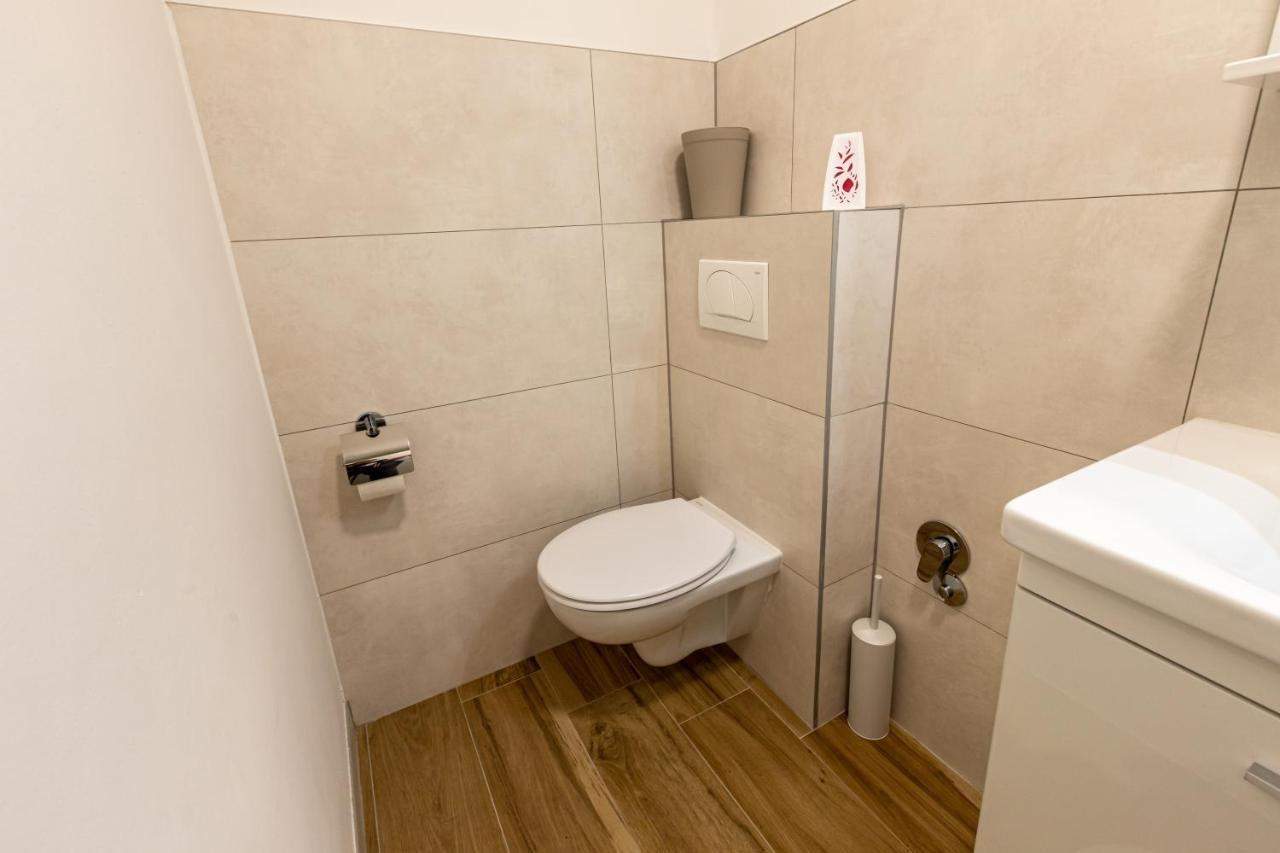 Self Check-In Apartment With Jacuzzi Mostar Kültér fotó