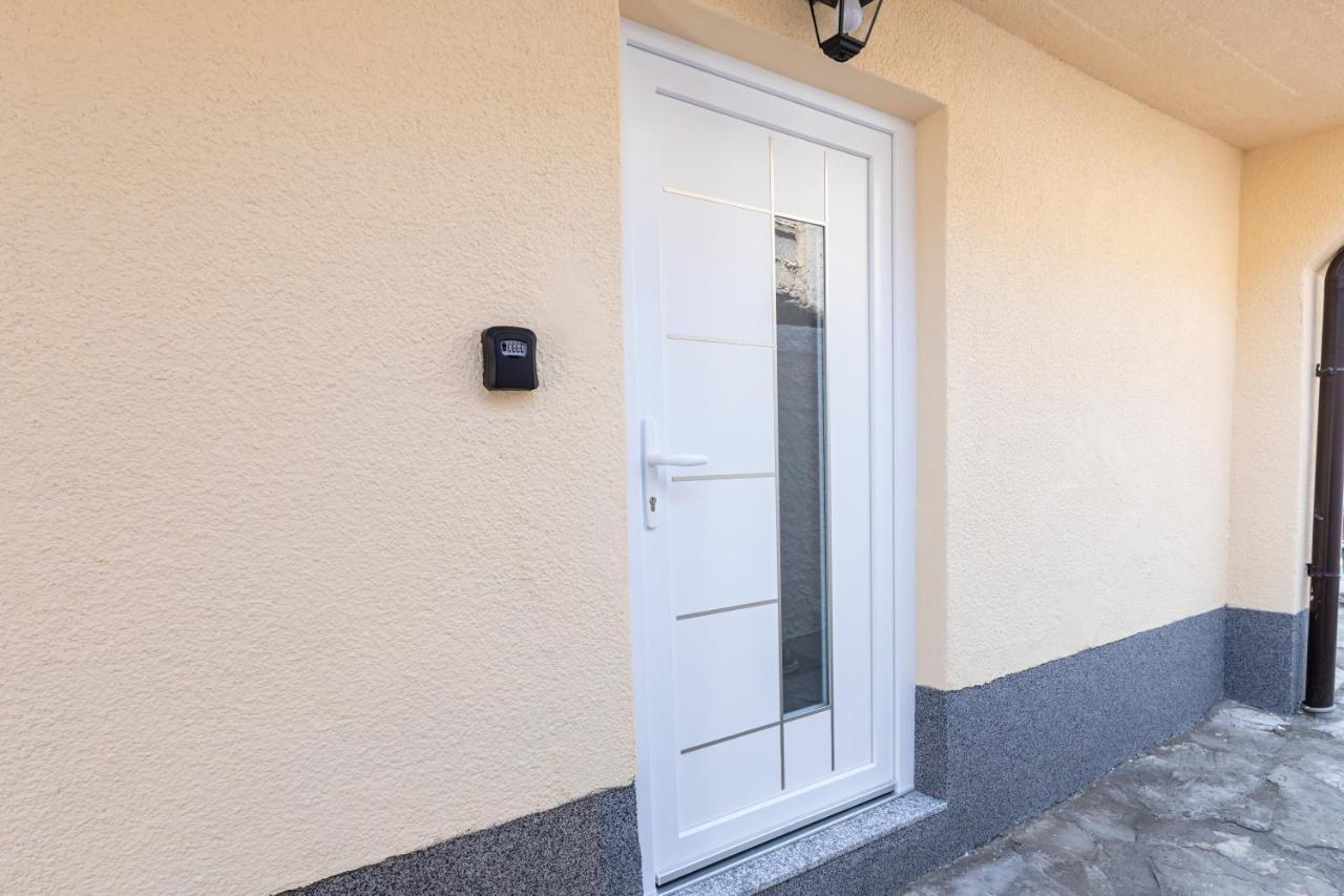 Self Check-In Apartment With Jacuzzi Mostar Kültér fotó